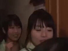 Asiatisk, Avsugning, Söt, Fingering, Japansk, Kysser, Lesbisk, Tonåring