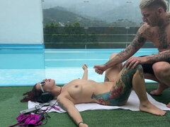 Amateur, Belleza, Verga grande, Mamada, Pareja, Piscina, Sexo fuerte, Tatuaje