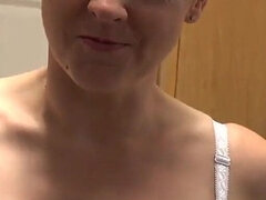 Amatorka, Duży tyłek, Brunetka, Domowej roboty, Kuchnia, Mamuśka, Mama, Punkt widzenia