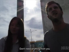 HUNT4K. Tricky guy fucks for cash hot chick who needed accommodation