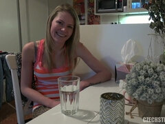 18 let, Blondýna, Kuřba, České, Honění, Hardcore, Různé pohledy, Jezdectví