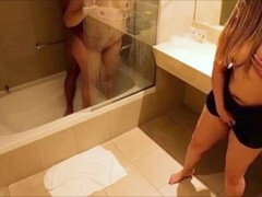 Guy has wild shower romp with a voluptuous cougar