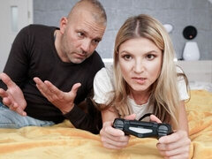 Monumentális dákó, Kutya póz, Természetes mellek, Filigrán alkatú, Orosz, Vékony, Tini, Begyek