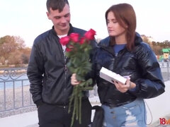 18 anni, Pompino, Brunetta, Tettona, Schizzo di sborra, Figa, Rossa, Ragazza