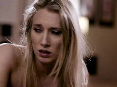 Blonde, Sucer une bite, Tir de sperme, Gorge profonde, Faciale, Petite amie, Hard, Seins naturels