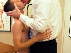 The guy gives a deep massage to the tiny twink's tight hole - Littletwink