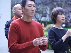 18 ans, Grosse bite, Sucer une bite, Japonaise, Seins naturels, Maigrichonne, Adolescente, Nénés