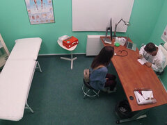 Enthousiasteling, Kont, Grote mammen, Pijpbeurt, Sperma in gezicht, Aftrekken, Kantoor, Verassing