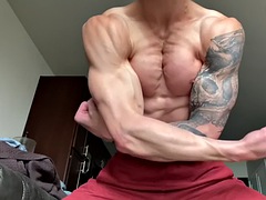 Amateur, Tir de sperme, Gode, Masturbation, Muscle, Solo, Tatouage, Jouets