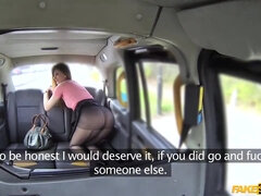 Amatör, Blondin, Avsugning, Brunett, Hardcore, Offentlig, Tonåring, Tuttar