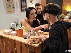 Velika rit, Velik kurac, Velike joške, Fafanje, Rjavolaska, Doggystyle, Pete, Milf