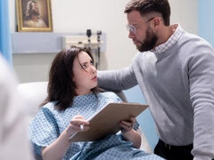 Hatalmas hátsó, Monumentális dákó, Tekintélyes didik, Cumizás, Gesztenyebarna, Kutya póz, Terhes