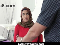 Exotic Muslim Stepsister Learns To Suck My Cock In Her Hijjab - Cumshot