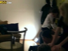 Blonde, Brunette brune, Collège université, Éjaculation interne, Faciale, Groupe, Piercing, Serré