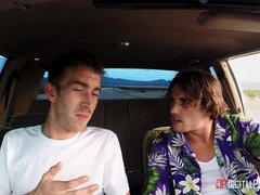 Amerikansk, Rumpa, Stora tuttar, Creampie, Europeisk, Utomhus, Piercing, Mager