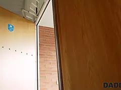 Anális szex, Gesztenyebarna, Csalás, Apu, Hd, Masszázs, Tini, Begyek