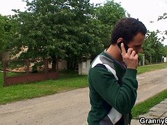 Lonely old grandma pleases an young guy