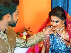 Hatalmas hátsó, Monumentális dákó, Tekintélyes didik, Cumizás, Kutya póz, Indiai, Érett feleség, Természetes mellek