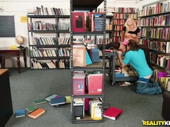 Blondynka, Obciąganie, Styl na pieska, Lizanie, Naturalne cycki, Cipka, Tatuaż, Cycki