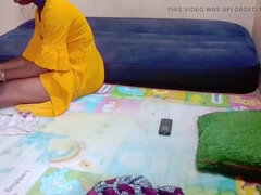 Hot Indian Bhabhi Gets Fucked Hard By Bodyguard - Desi Sex Tape