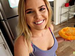 Store pupper, Blond, Slikking, Milf, Pupper