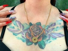 Dominante vrouw, Ondergoed, Geld, Tatoeage