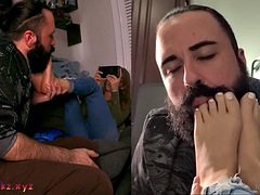 Blonde teen toes suck