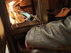 Amateur, Salle de bains, Européenne, Fétiche, Talons, Cuir, Masturbation, Solo