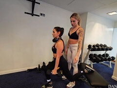 Amatőr, Hatalmas hátsó, Szőke, Ondó fröcskölés, Pénisz, Túlzott, Olasz, Nedves