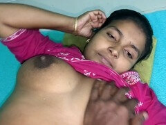 Hot Indian bhabhi Deluwara Khatun gets down and dirty in an adult video