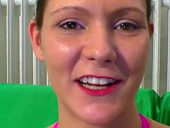 Brunetka, Žena, Nemecké, Spodná bielizeň, Masturbácia, Drobunké, Jazdectvo, Švédska rojka