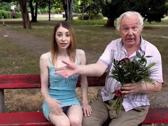 18 jahre, Grosse titten, Blondine, Blasen, Gehörnter ehemann, Pov, Dürr, Jungendliche (18+)