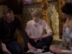 Store bryster, Brunette, Lækker, Naturlige bryster, Teenager, Bryster