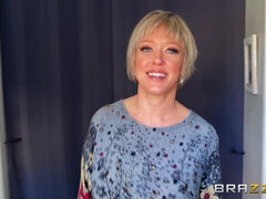 Culo grosso, Vibratore, Sega, Lingerie, Masturbazione, Mamma che vorrei scoparmi, Rasata, Solo