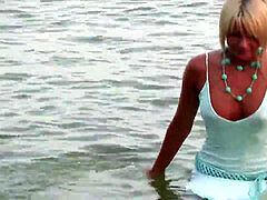 Strand, Utomhus, Offentlig