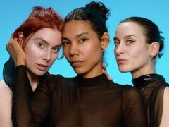 18 anni, Culo, Vibratore, Leccata, Masturbazione, Rasata, Strippaggio, Giochi