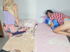 18 años, Amateur, Hija, Hd, Ama de casa, Latina, Chorro, Esposa