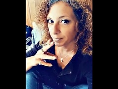 Amateur, Mère que j'aimerais baiser, Fumer