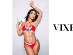 Grosser arsch, Grosser schwanz, Grosse titten, Blasen, Braunhaarige, Hundestellung