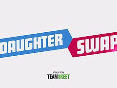 18 jahre, Blasen, Kehlenfick, Aufs gesicht abspritzen, Handjob, Hardcore, Orgie, Jungendliche (18+)