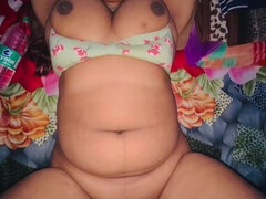 Gros cul, Rondelette, Fait maison, Indienne, Seins naturels