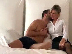 Cougar, Francese, Mamma che vorrei scoparmi