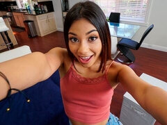 Iso perse, Iso kulli, Suihinotto, Ruskeahiuksinen, Takaapäin, Latinankieli, Luonnolliset tissit, Teini