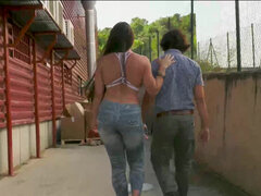 Amateur, Cul, Gros seins, Brunette brune, Voiture, Tir de sperme, Rasée, Plan cul à trois