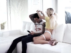 Blondína, Kuřba, Prsnatá, Roztomilá, Hardcore, Hd, Prírodné, Teenka