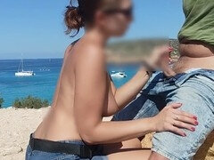 Cumizás, Csalás, Kivillanó idomok, Mellbimbók, Szabadban, Nyilvános