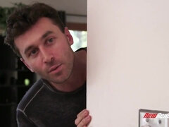 Anal, Baby sitter, Gorge profonde, Faciale, Fétiche, Hd, Tatouage, Adolescente