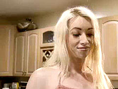 アナル, ブロンド, フェラチオ, コンドーム, イく瞬間, イマラチオ, ハードコア, シーメール