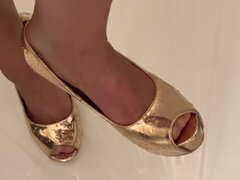 カップル, 足フェチ, ヒール, 放尿, シャワー