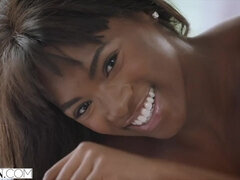 Veľké péro, Čierne, Péro, Ebenové, Hardcore, Spodná bielizeň, Prirodzené prsia, Orgazmus